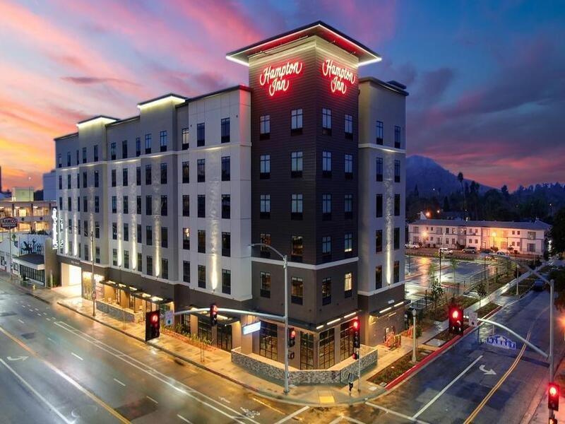 Hampton Inn Riverside Downtown Exterior photo